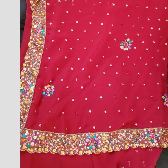 Red Maroon Saree Bollywood Indian Wedding - Picture 4 of 4